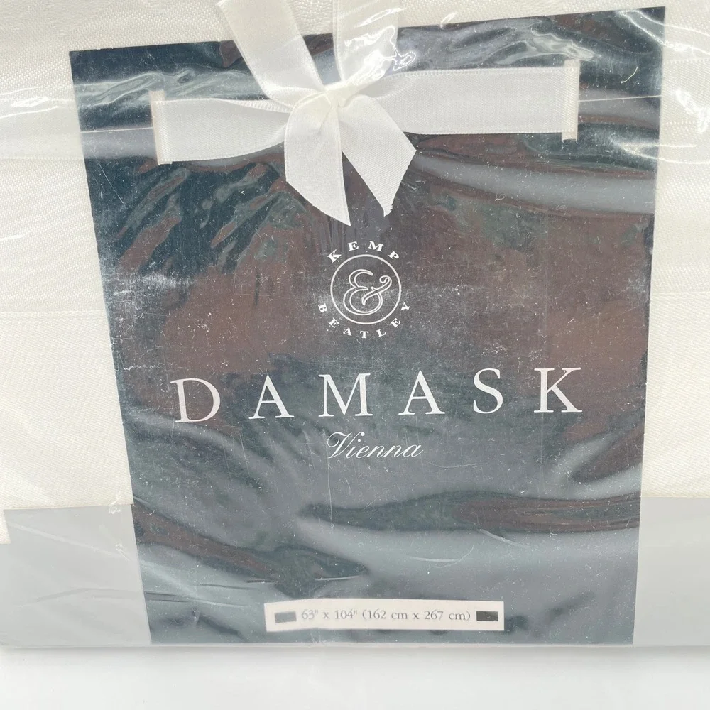 Kemp & Beatley Vienna Damask White Tablecloth 63x104 Oblong Cotton Rayon